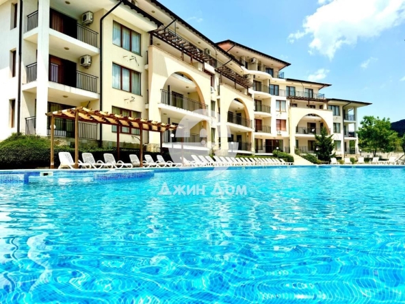 Двустаен апартамент в с. Кошарица, Област Бургас - 46 кв.м за 783 €/кв.м - Снимка #1