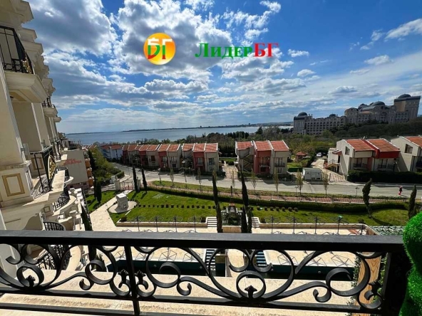 Тристаен апартамент в Свети Влас - 79 кв.м за 1963 €/кв.м - Снимка #1