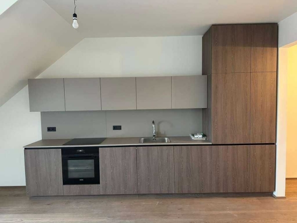 Дава се под наем Двустаен апартамент в София, Зона Б-5 - 65 кв.м за 561 € - Снимка #1