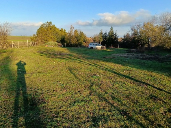 Парцел в с. Стефан Караджа, Област Добрич - 1020 кв.м за 17 €/кв.м - Снимка #1