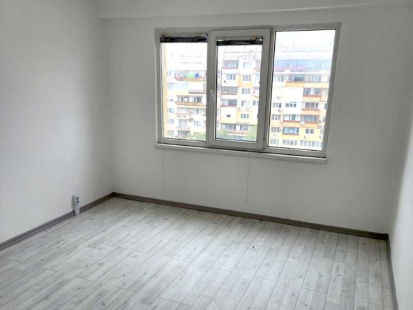 Двустаен апартамент в Русе, Център - 63 кв.м за 984 €/кв.м - Снимка #1