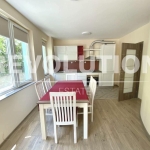 Дава се под наем Тристаен апартамент в Варна, ВИНС - 95 кв.м за 700 € - Снимка #1