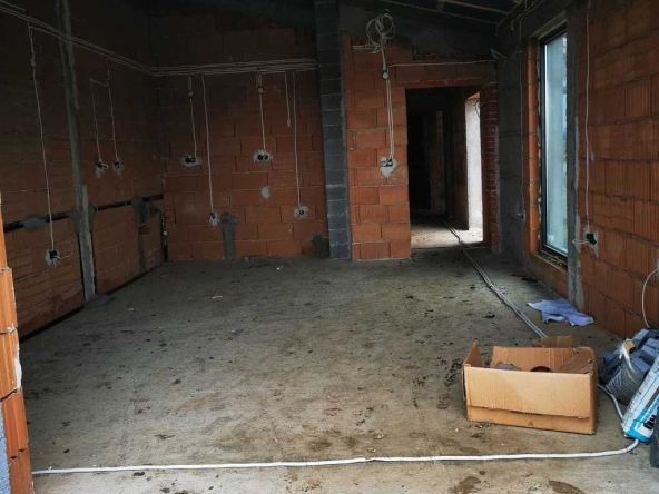 Къща в с. Марково, Област Пловдив - 121 кв.м за 759 €/кв.м - Снимка #1