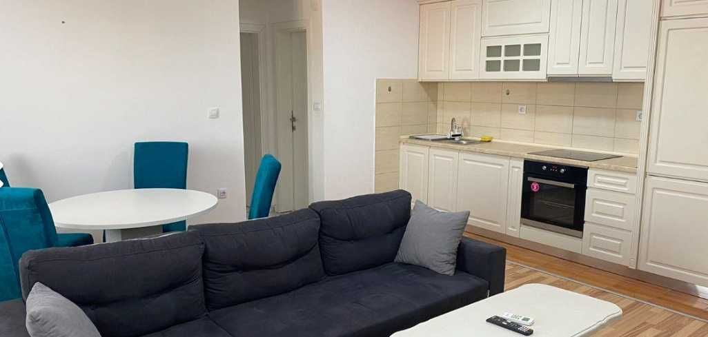 Дава се под наем Едностаен апартамент в Пловдив, Кършияка - 45 кв.м за 219.3 € - Снимка #1