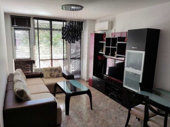 Дава се под наем Тристаен апартамент в Пловдив, Гагарин - 100 кв.м за 600 € - Снимка #1