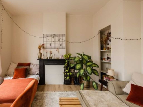 Дава се под наем Тристаен апартамент в Пловдив, Христо Смирненски - 80 кв.м за 373.83 € - Снимка #1