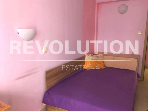 Дава се под наем Едностаен апартамент в Варна, Левски - 25 кв.м за 225 € - Снимка #1