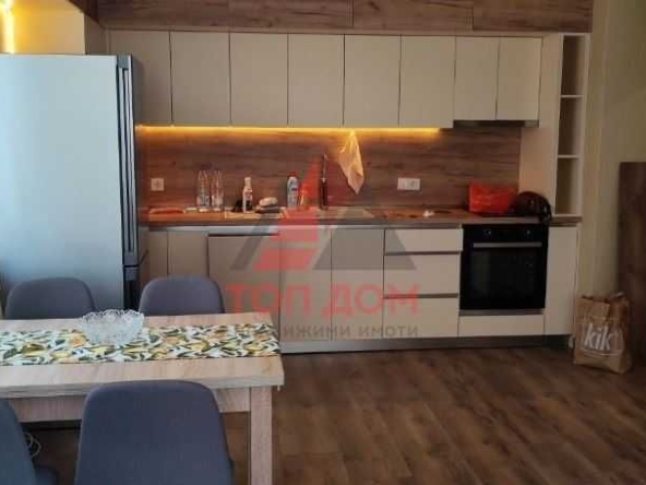 Дава се под наем Тристаен апартамент в Варна, Победа - 83 кв.м за 780 € - Снимка #1