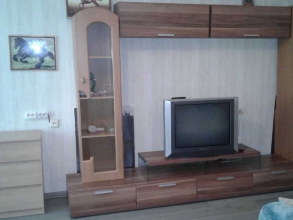 Дава се под наем Едностаен апартамент в Пловдив, Каменица 2 - 45 кв.м за 193.8 € - Снимка #1