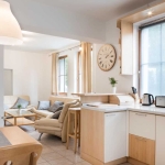 Дава се под наем Двустаен апартамент в Пловдив, Остромила - 79 кв.м за 357 € - Снимка #1