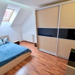 Дава се под наем Тристаен апартамент в Пловдив, Център - 96 кв.м за 378.93 € - Снимка #1