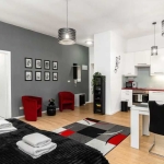 Дава се под наем Едностаен апартамент в Пловдив, Кършияка - 42 кв.м за 204 € - Снимка #1