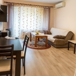 Дава се под наем Двустаен апартамент в Варна, м-т Траката - 56 кв.м за 440 € - Снимка #1