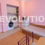 Дава се под наем Едностаен апартамент в Варна, Лятно кино Тракия - 27 кв.м за 250 € - Снимка #1