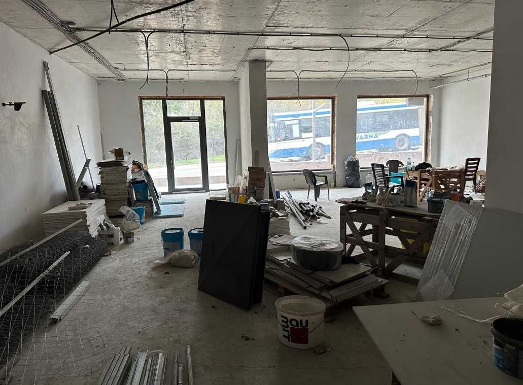 Дава се под наем Магазин в Варна, Център - 102 кв.м за 1097.01 € - Снимка #1