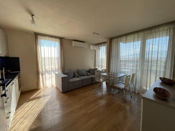 Дава се под наем Тристаен апартамент в София, Обеля - 80 кв.м за 600 € - Снимка #1