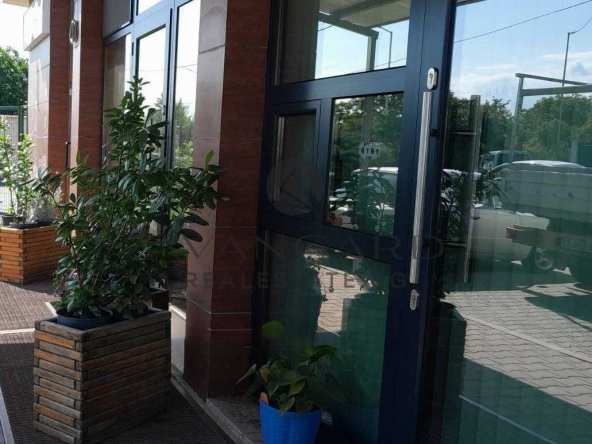 Магазин в Пловдив, Остромила - 74 кв.м за 2550 €/кв.м - Снимка #1
