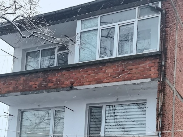 Етаж от къща в Ямбол, Аврен - 86 кв.м за 1138 €/кв.м - Снимка #1