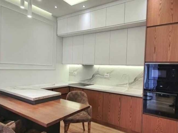 Дава се под наем Тристаен апартамент в Пловдив, Каменица 2 - 77 кв.м за 229.5 € - Снимка #1