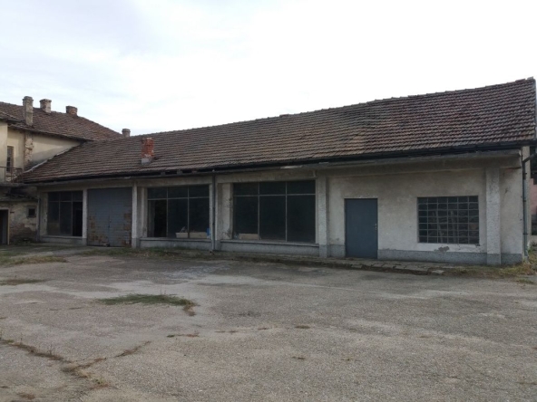 Дава се под наем Склад в Павликени - 220 кв.м за 204 € - Снимка #1