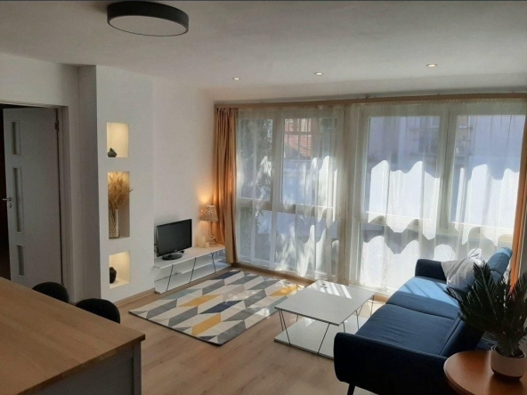 Дава се под наем Двустаен апартамент в София, Лозенец - 55 кв.м за 718.08 € - Снимка #1