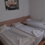 Дава се под наем Едностаен апартамент в Доспат - 13 кв.м за 255 € - Снимка #1