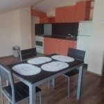 Дава се под наем Тристаен апартамент в Пловдив, Коматево - 90 кв.м за 270.3 € - Снимка #1