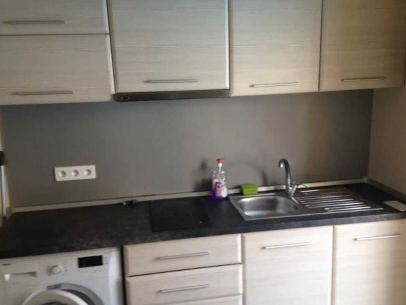 Дава се под наем Едностаен апартамент в Пловдив, Тракия - 48 кв.м за 163.2 € - Снимка #1