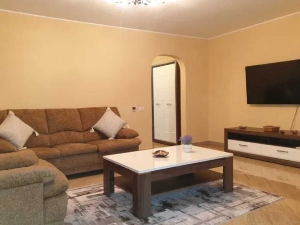 Дава се под наем Едностаен апартамент в Бургас, Ветрен - 30 кв.м за 153 € - Снимка #1