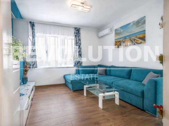 Дава се под наем Четиристаен апартамент в Варна, Спортна зала - 100 кв.м за 900 € - Снимка #1