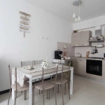 Дава се под наем Двустаен апартамент в Пловдив, Център - 69 кв.м за 290.7 € - Снимка #1