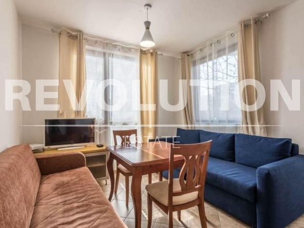 Дава се под наем Двустаен апартамент в к.к. Св.Св. Константин и Елена - 68 кв.м за 500 € - Снимка #1