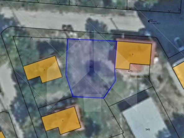 Парцел в Нови пазар - 256 кв.м за 56 €/кв.м - Снимка #1