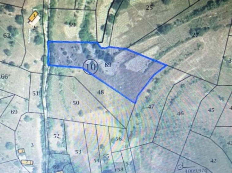 Земеделски имот в с. Три могили, Област Пловдив -  кв.м за 9350 €/дка - Снимка #1
