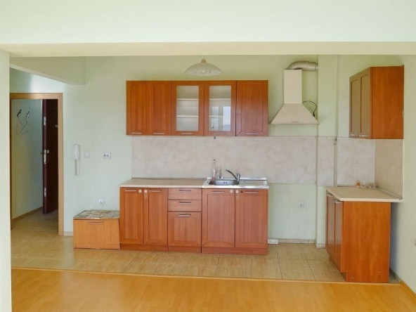 Дава се под наем Двустаен апартамент в Варна, Трошево - 53 кв.м за 398.82 € - Снимка #1