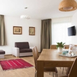 Дава се под наем Двустаен апартамент в Пловдив, Каменица 1 - 59 кв.м за 321.3 € - Снимка #1