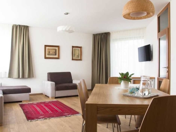 Дава се под наем Двустаен апартамент в Пловдив, Каменица 1 - 59 кв.м за 321.3 € - Снимка #1