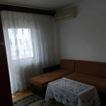 Дава се под наем Тристаен апартамент в Пловдив, Коматево - 90 кв.м за 306 € - Снимка #1