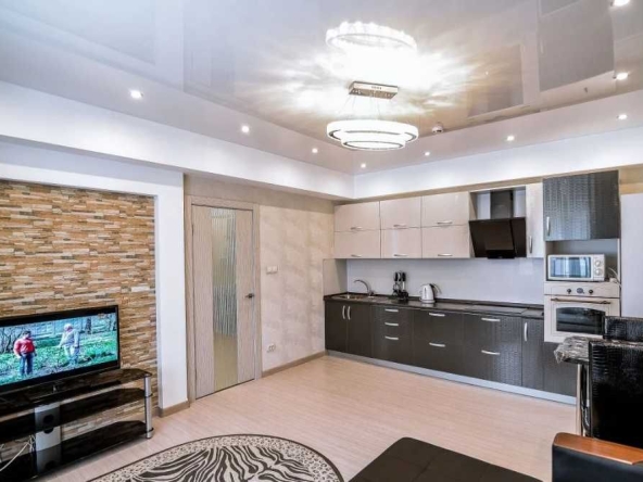 Дава се под наем Двустаен апартамент в Пловдив, Каменица 1 - 72 кв.м за 306 € - Снимка #1