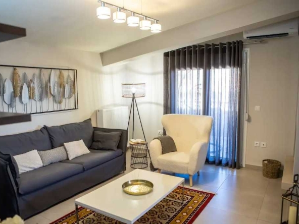 Дава се под наем Двустаен апартамент в Пловдив, Младежки Хълм - 64 кв.м за 234.6 € - Снимка #1