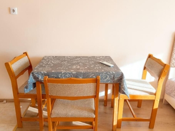 Дава се под наем Едностаен апартамент в Варна, Левски - 40 кв.м за 250 € - Снимка #1