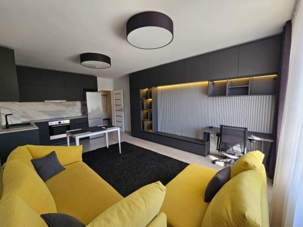 Дава се под наем Тристаен апартамент в София, Витоша - 98 кв.м за 899 € - Снимка #1