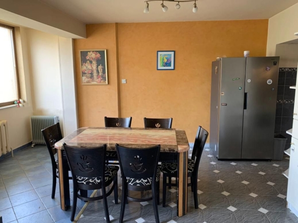 Дава се под наем Тристаен апартамент в София, Лозенец - 110 кв.м за 857.82 € - Снимка #1