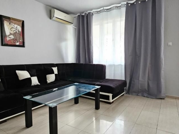 Дава се под наем Тристаен апартамент в Пловдив, Кършияка - 90 кв.м за 484.5 € - Снимка #1