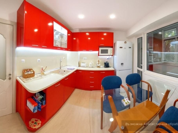 Дава се под наем Тристаен апартамент в Варна, ХЕИ - 80 кв.м за 747.66 € - Снимка #1