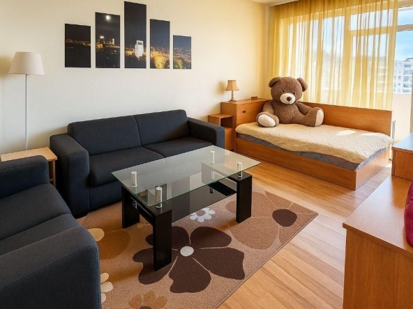 Дава се под наем Двустаен апартамент в Варна, ХЕИ - 45 кв.м за 375 € - Снимка #1