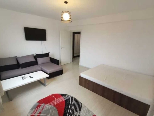 Дава се под наем Едностаен апартамент в Пловдив, Център - 40 кв.м за 178.5 € - Снимка #1