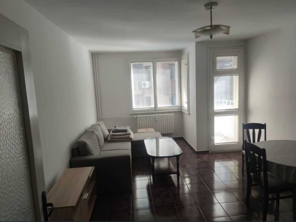 Дава се под наем Двустаен апартамент в София, Център - 78 кв.м за 561 € - Снимка #1