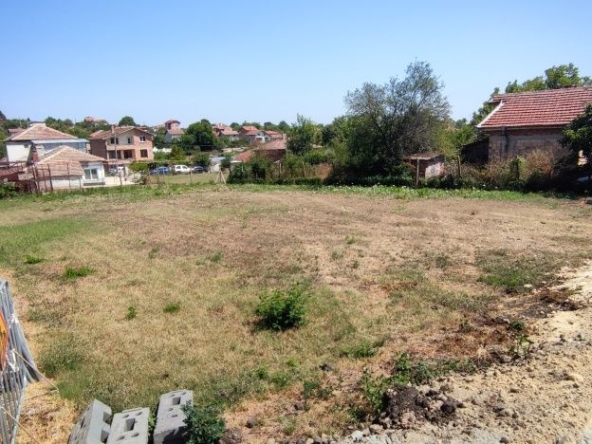 Парцел в с. Константиново, Област Бургас - 700 кв.м за 58 €/кв.м - Снимка #1