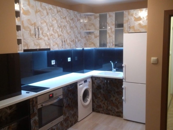 Дава се под наем Двустаен апартамент в Пловдив, Тракия - 72 кв.м за 382.5 € - Снимка #1